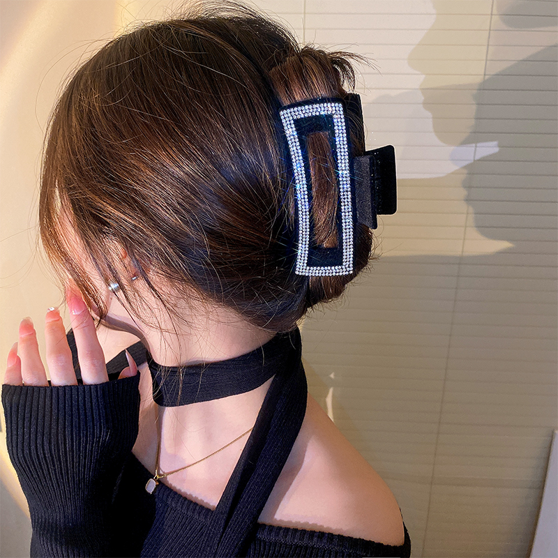 Flocking Rhinestone Blacke Hai - مراجعة Jewelry Making Adults وسعره