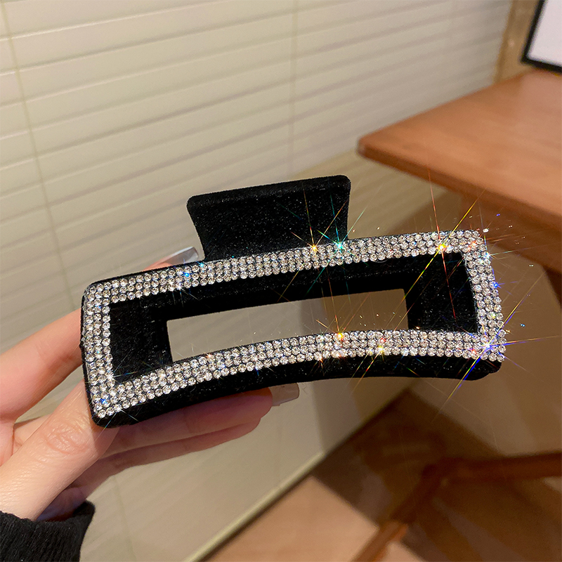 Flocking Rhinestone Blacke Hai - مراجعة Jewelry Making Adults وسعره